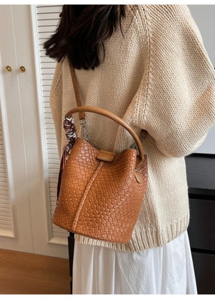 Bolso bandolera cilíndrico de piel sintética para mujer, bolso de hombro de mano de nuevo estilo a la moda, bolso tipo cubo para ir al trabajo de gran capacidad