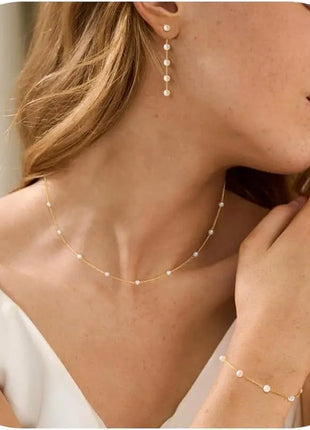 Conjunto de joyería de oro para mujer, delicado collar de perlas y aretes chapados en oro/plata de 14 quilates con pendientes colgantes, pulseras y collar