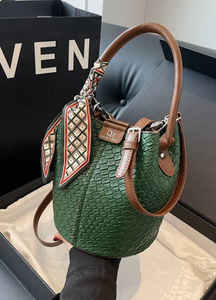 Bolso bandolera cilíndrico de piel sintética para mujer, bolso de hombro de mano de nuevo estilo a la moda, bolso tipo cubo para ir al trabajo de gran capacidad