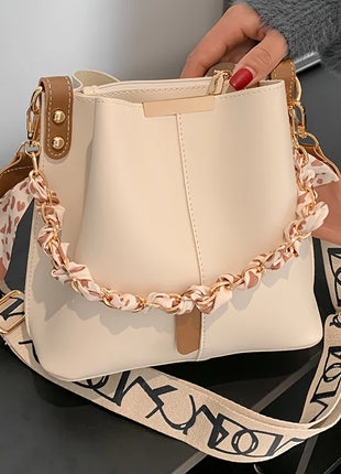 Nuevo bolso de hombro a la moda para mujer, bolso tipo cubo con cadena de cinta de gran capacidad, bolso cruzado para desplazamientos diarios