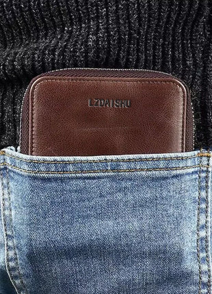 Las carteras para hombres y mujeres son cómodas de llevar y se pueden almacenar en bolsos de bolsillo o tarjeteros. Se están hechos de material PU.