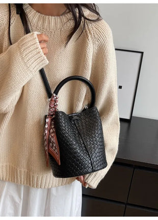 Bolso bandolera cilíndrico de piel sintética para mujer, bolso de hombro de mano de nuevo estilo a la moda, bolso tipo cubo para ir al trabajo de gran capacidad